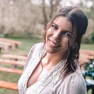 Meet your Posher, Bronwyn